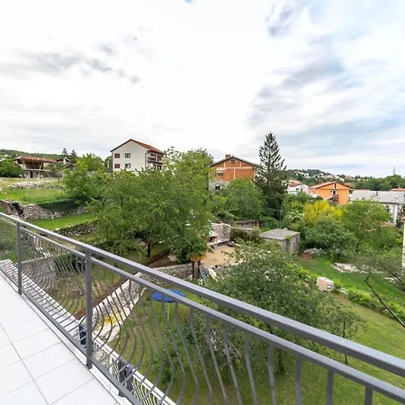 Raspolic Apartment *