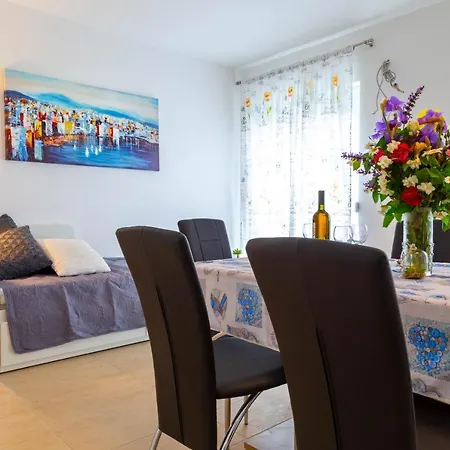 Raspolic Apartment